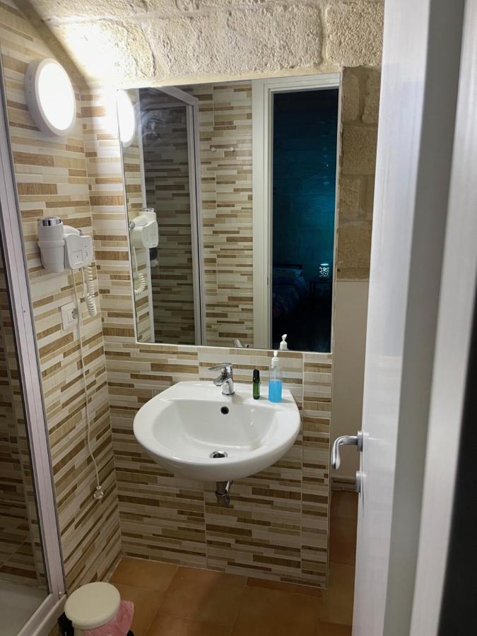 Sassi Low Cost Матера Екстериор снимка